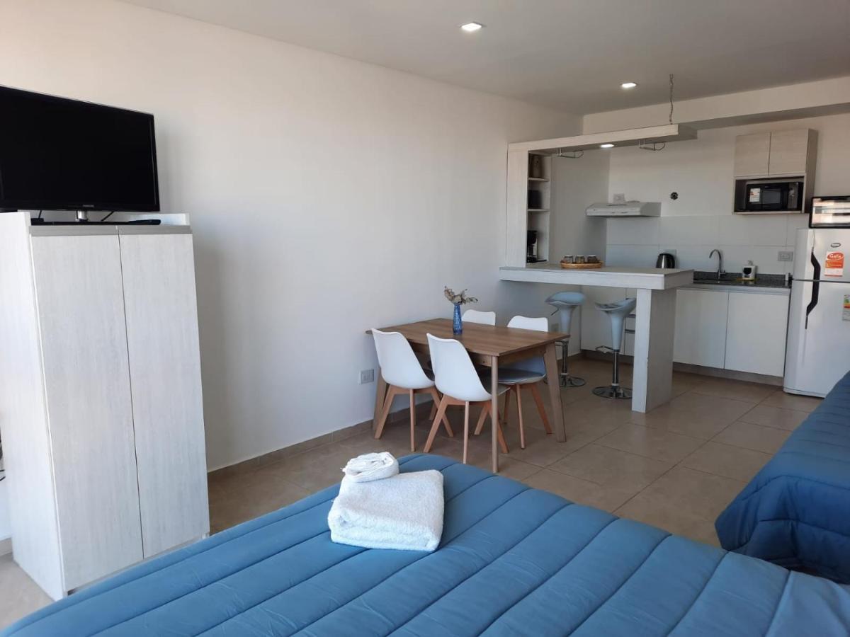 M O R A & Office Apartment *